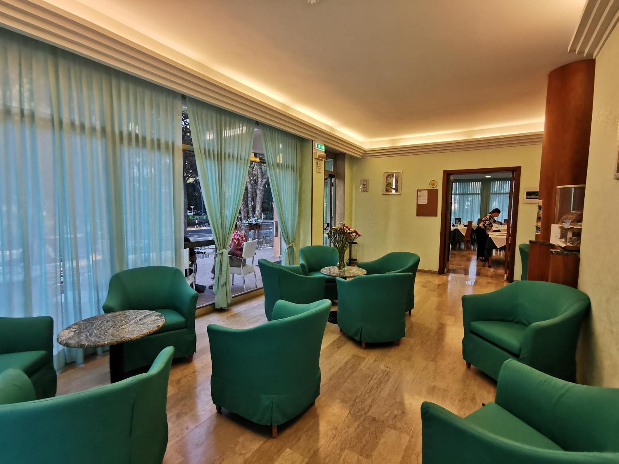 Hotel Pine Beach Розолина-Маре Экстерьер фото